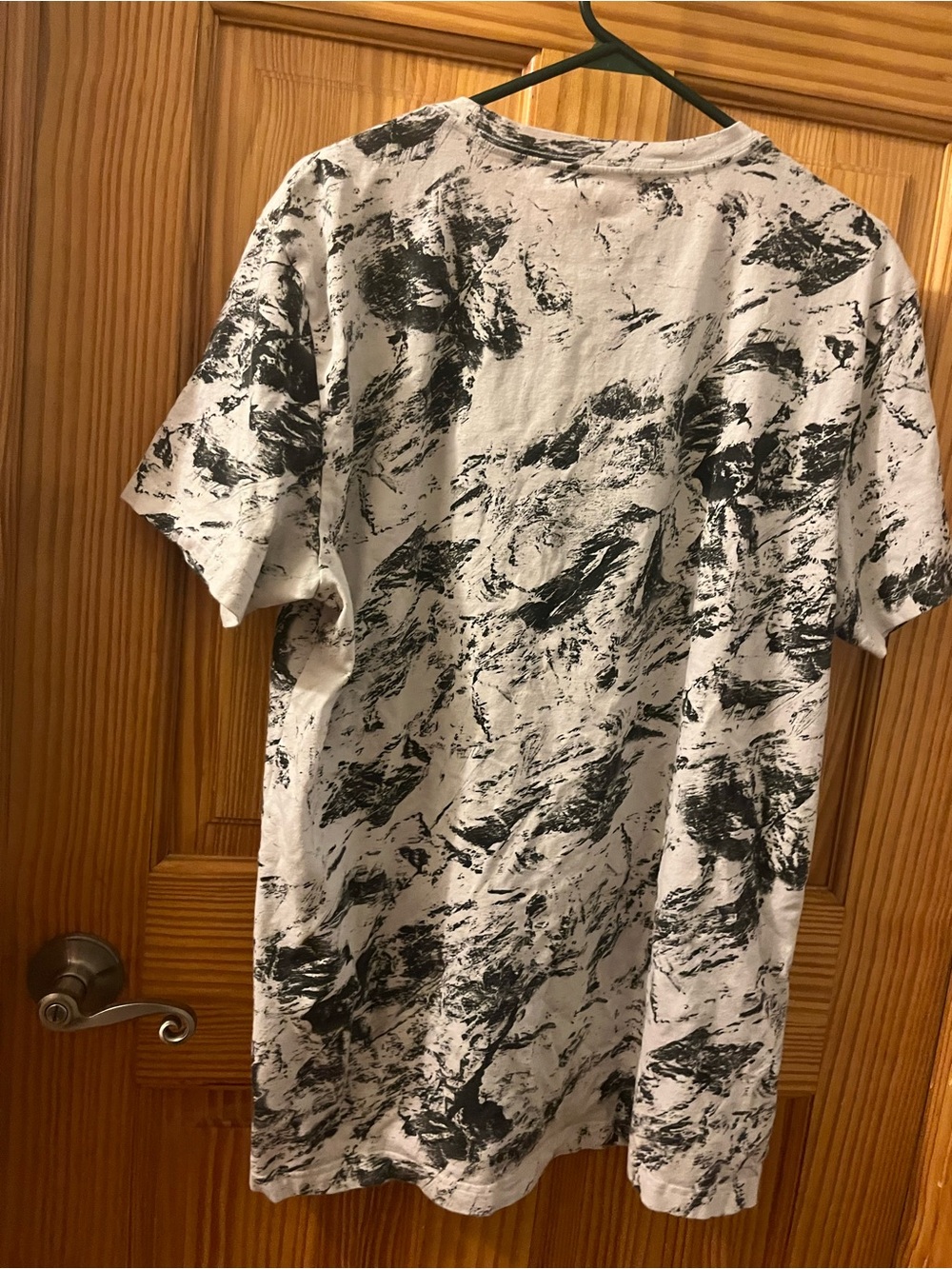 Men's Black & White Marble Print Short Sleeve Shirt American eagle